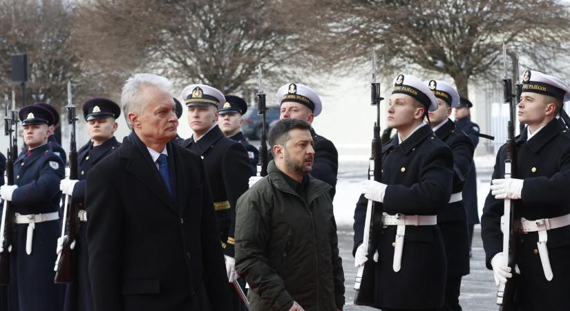 Orosz agressziós forgatókönyvekről spekulált Zelenszkij, és ezzel kicsapta a biztosítékot a balti államokban