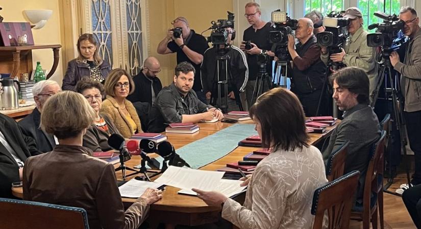 Nemzeti minimumot sürget az orbáni évértékelőket szervező egyesület