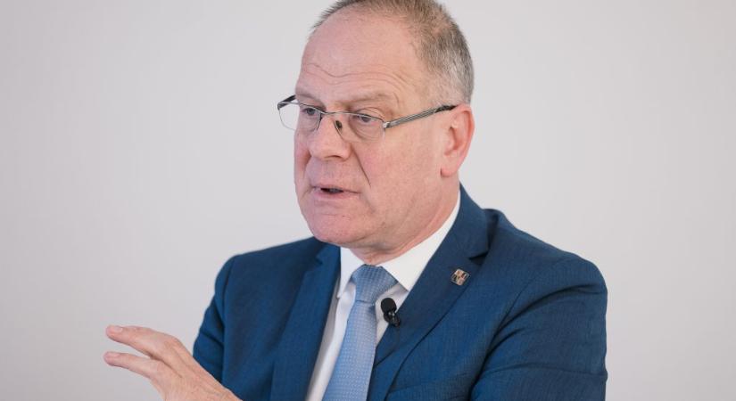 Navracsics szerint ő sohasem volt úgy részese a NER-nek, mint Magyar Péter