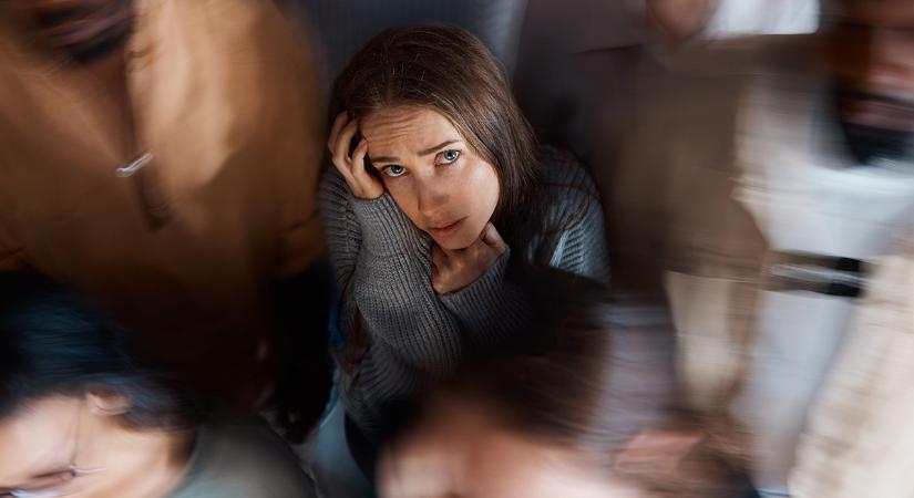 Miért érzem úgy, mintha távolról figyelném az életemet?