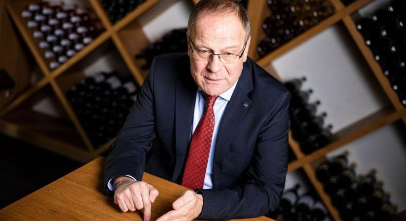 Navracsics: soha nem voltam a NER része úgy, mint Magyar Péter