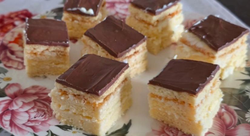 Soklapos túrós sütemény csokimázzal: régi kedvenc recept a mama füzetéből