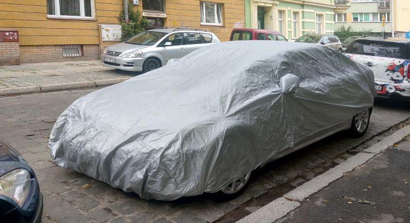 Leponyváztam a kocsimat, hozzányúlhat a parkolóőr?