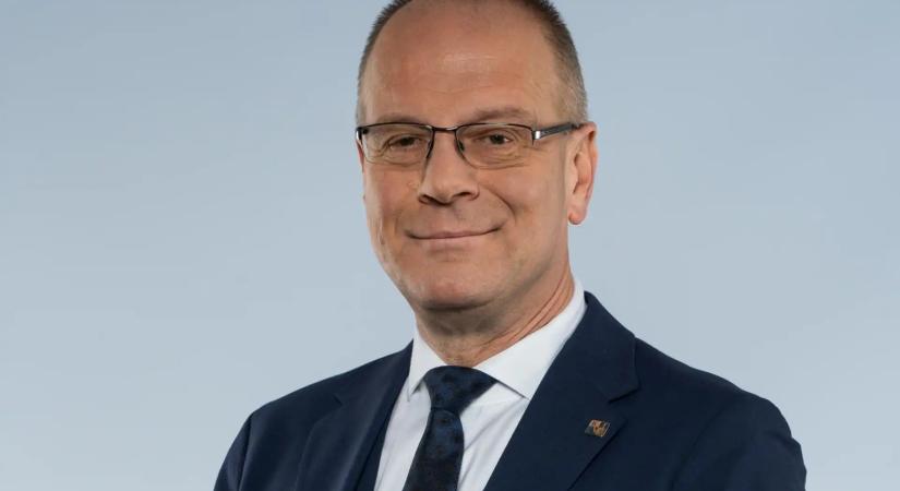 Navracsics Tibor szerint Magyar Péter sokkal inkább a NER része volt, mint ő