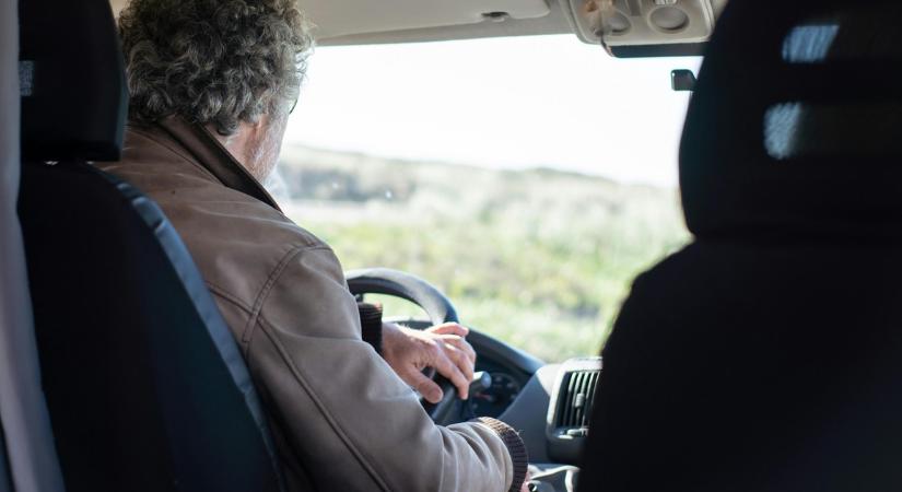Csaknem 50 év után bukott le a jogosítvány nélkül vezető férfi - Ki nem találja, mi történt