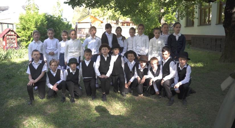 A német viseletet ünnepelték