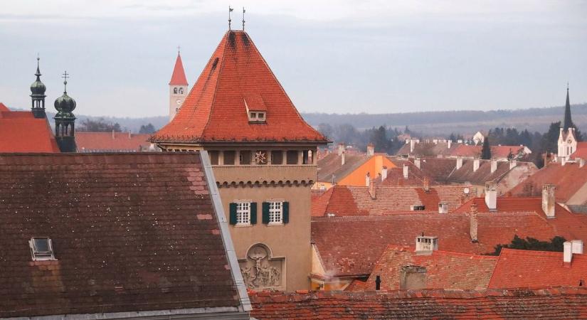 Azbesztszennyezés Kőszegen: tájékoztatta a lakosságot a polgármester