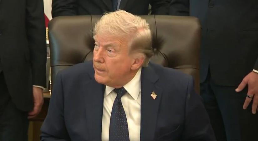 „Miért tesznek fel egy ilyen ostoba kérdést?” – Trump izomból lehurrogta az újságírót, aki az atomfegyverekről kérdezett (VIDEÓ)