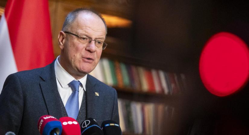 Navracsics szerint ő sohasem volt úgy NER-es, mint Magyar Péter