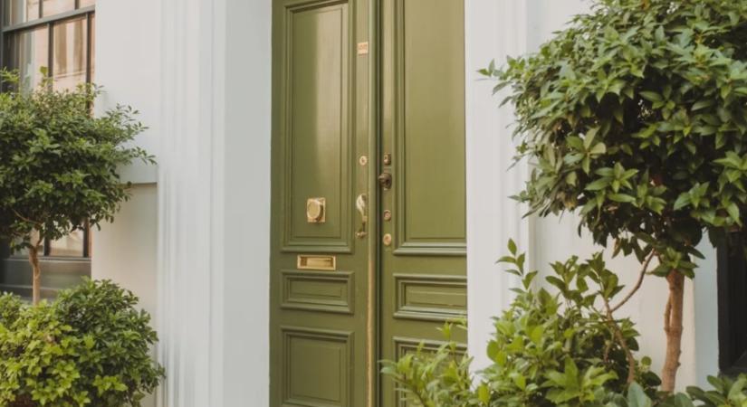 Elrontja az első benyomást? Ez az 5 ajtószín már nem működik 2026-ban