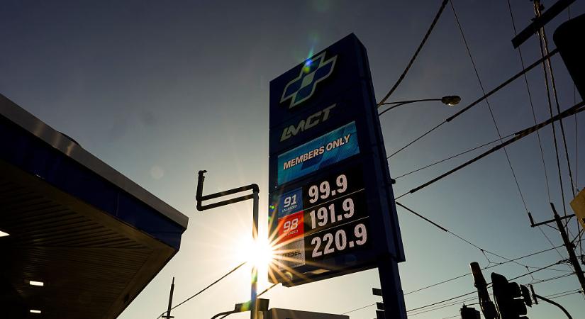 240 forintért adja a benzint egy ausztrál milliárdos benzinkútja