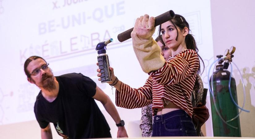 Szikrát kaptak a fiatalok: 20 csapattal ünnepelt a győri Kísérletbazár - fotók