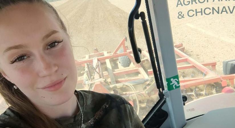Traktoron és TikTokon is otthon van – a fiatal lány átírja az agráriumról alkotott képet