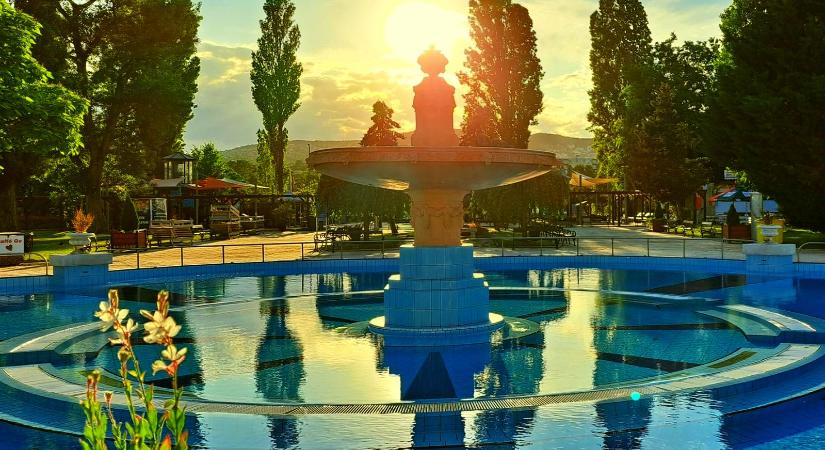 Hétvégi medencenyitás Budapesten, ez a termálfürdő most jó választás