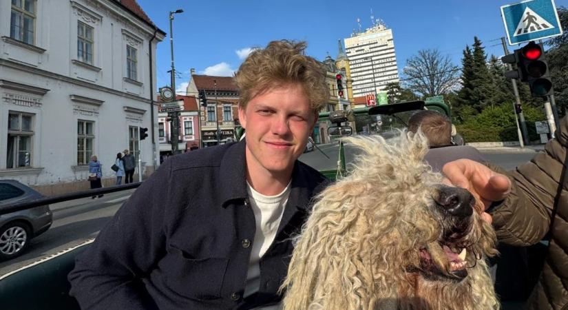 Veszprémben találta meg a „hazaérkezés” élményét a dán énekes-dalszerző (videó)