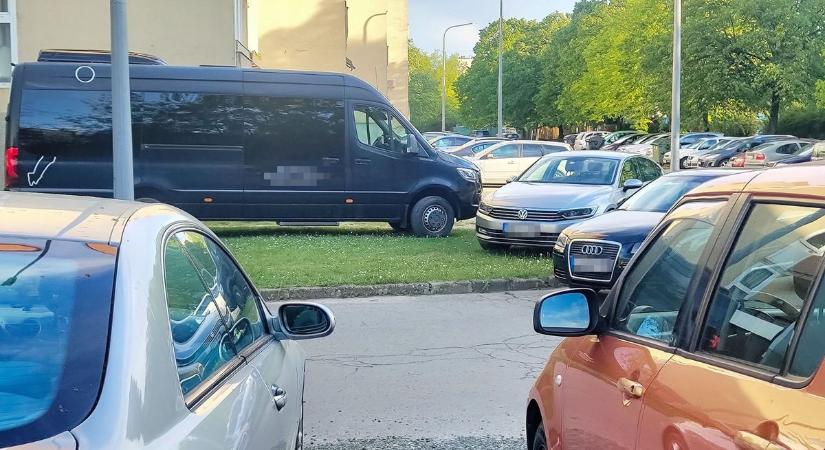 Azbeszt-ügy: újabb parkolót zárnak le Szombathelyen