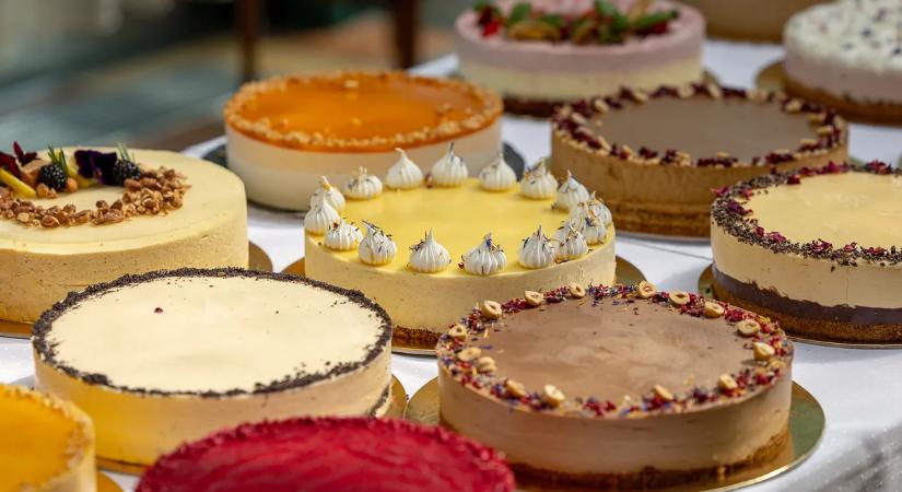 Megkóstoltuk a cukormentes országtorták döntőseit, ezek között van már az idei győztes