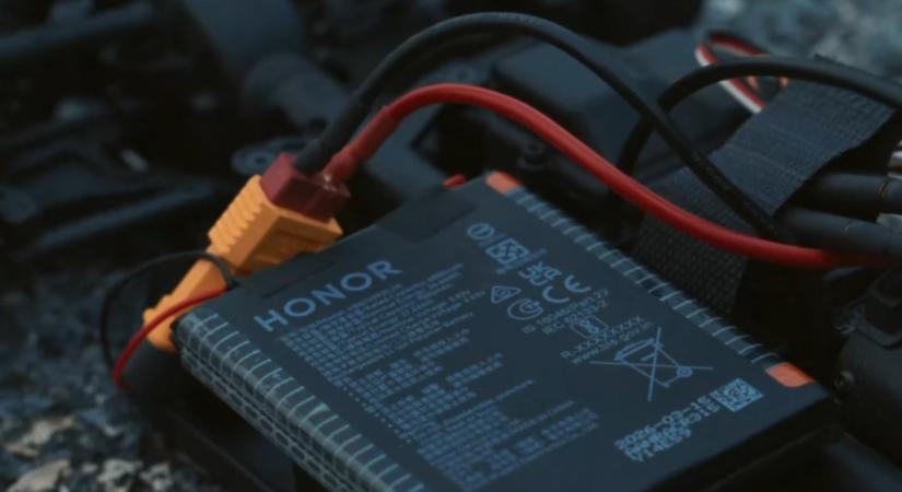 A Honor 600 rendhagyó akkumulátortesztben nyomta le az iPhone 17 Prót és a Samsung Galaxy S26-ot