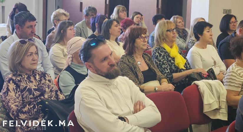 FEMIT Polgári Társulás jubileumi konferenciája képeken