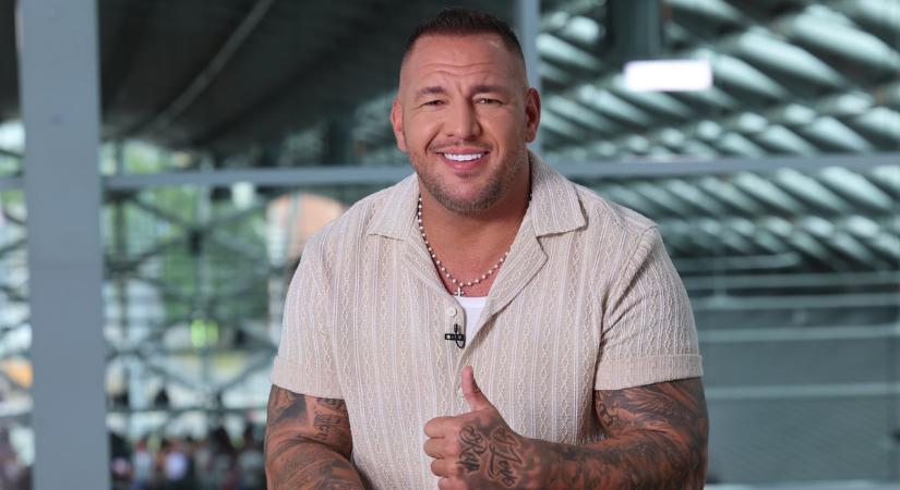 Vádat emeltek Curtis ellen: durva vitába keveredett a rapper – videó