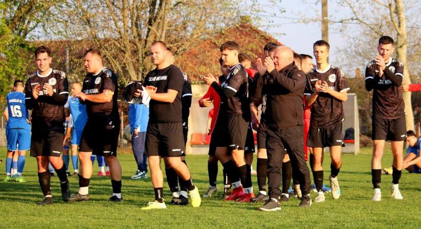 Az éllovas Dunagyöngye SK Kerekegyházára utazik