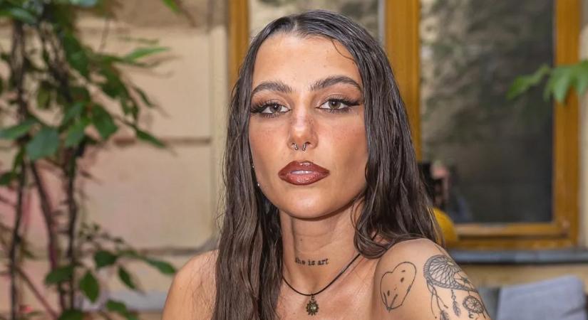 Tóth Andi olyan forró fotókat rakott ki magáról, hogy szinte perzselik a képernyőt