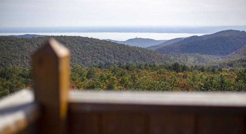Tippek a hétvégi kiránduláshoz — 5 hely, ahonnan most a legszebb a Balaton