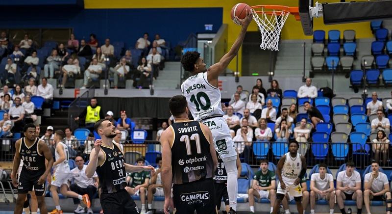 Ismét előnyben a KKK!