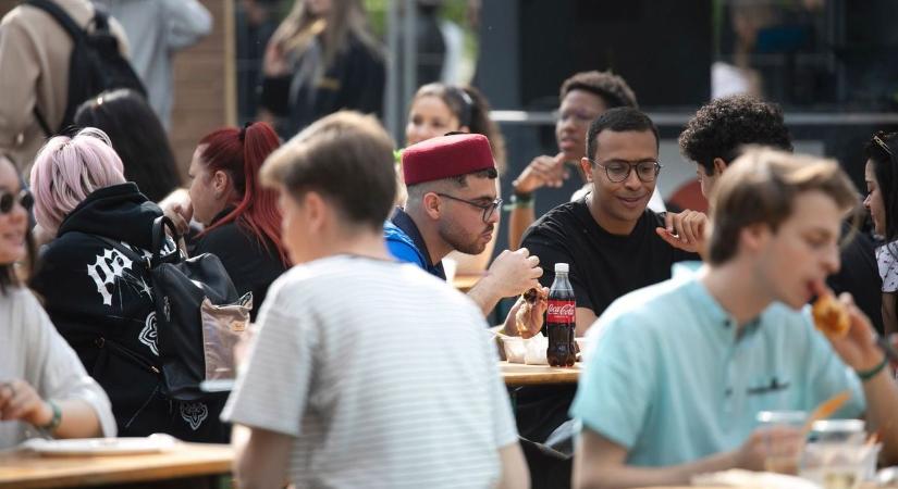 Kőkemény buli a gyomorban: elképesztő kajákkal indult be a Food Day Debrecenben – fotókkal