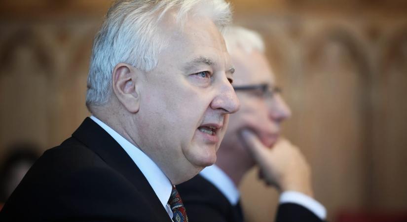 Semjén Zsolt lemondott a KDNP elnöki posztjáról