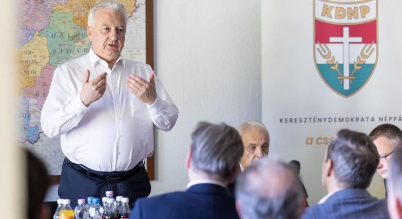 Semjén Zsolt benyújtotta a lemondását