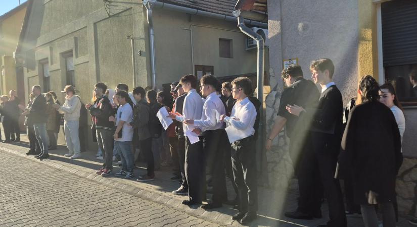 Élet Menete – Bonyhádon