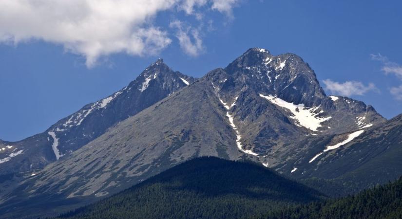 200 métert zuhant és meghalt egy turista a Magas-Tátrában