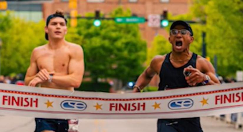 50 méter előnnyel ünnepeltette magát a maratonista, amikor a semmiből megelőzték