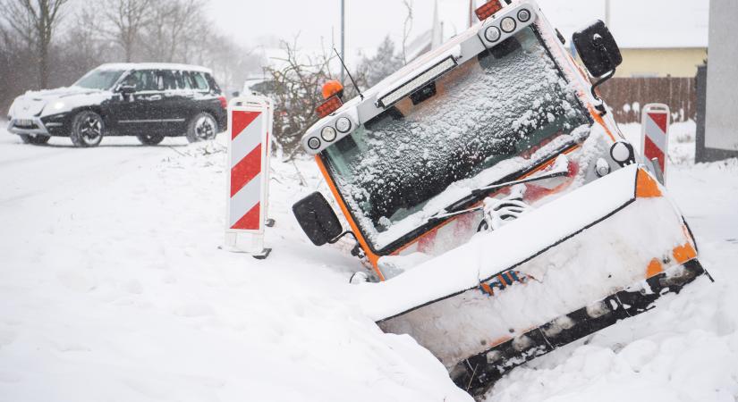 Jégeső és erős hófúvások okoztak fennakadásokat Németországban - galéria