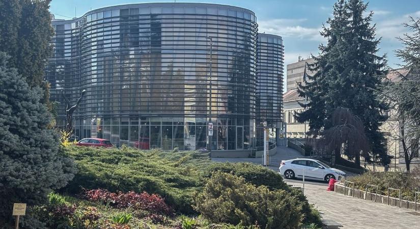 Ma még kitart a meleg, de érkezik a hidegfront – hétfőn már mínuszok jöhetnek