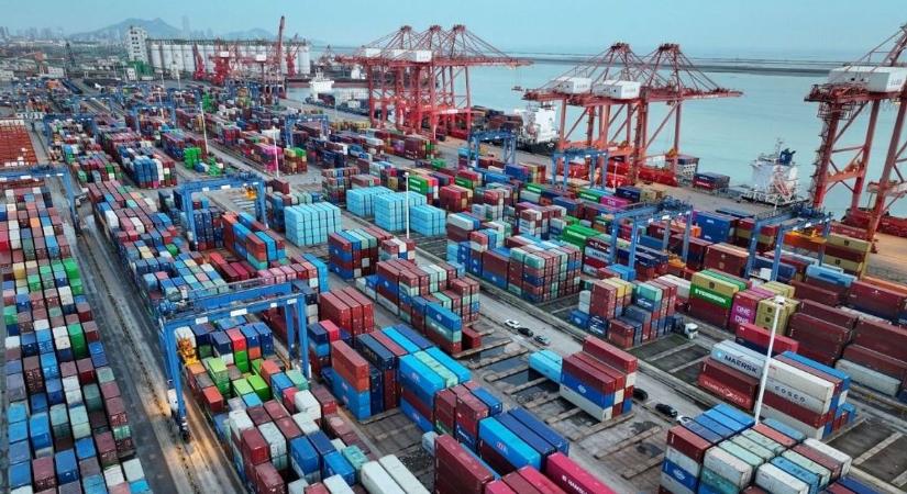 Az Európai Unió szélmalomharcot vív Kínával, mindig későn és kicsit lép