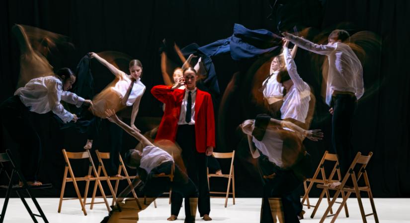 3 színházi előadás: női történetek a reflektorfényben, amelyek sokáig veled maradnak