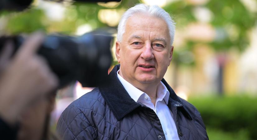 Semjén Zsolt le akart mondani, mégsem sikerült