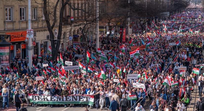 Voltunk, vagyunk, leszünk