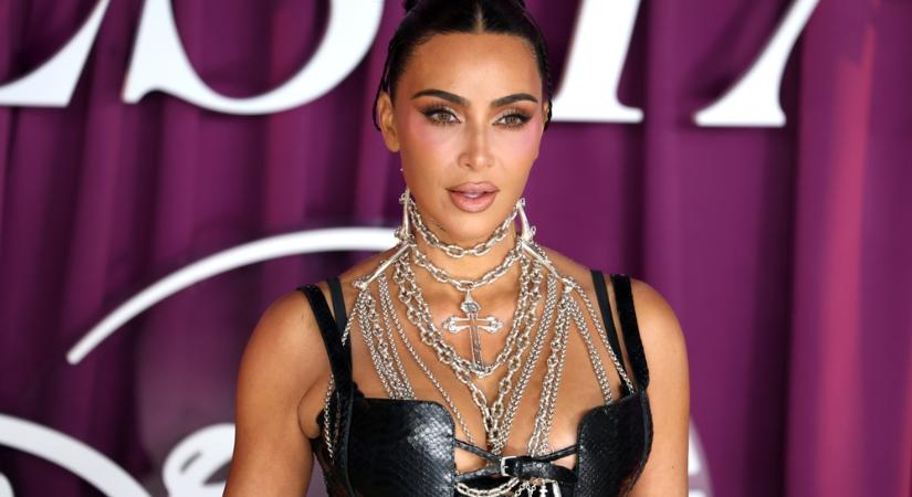 Hamilton és Kardashian pancsolnak a boldogságban