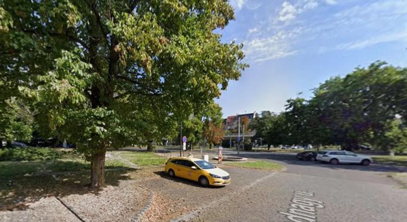 Szexrémek üzekedtek gyerekek mellett Budán