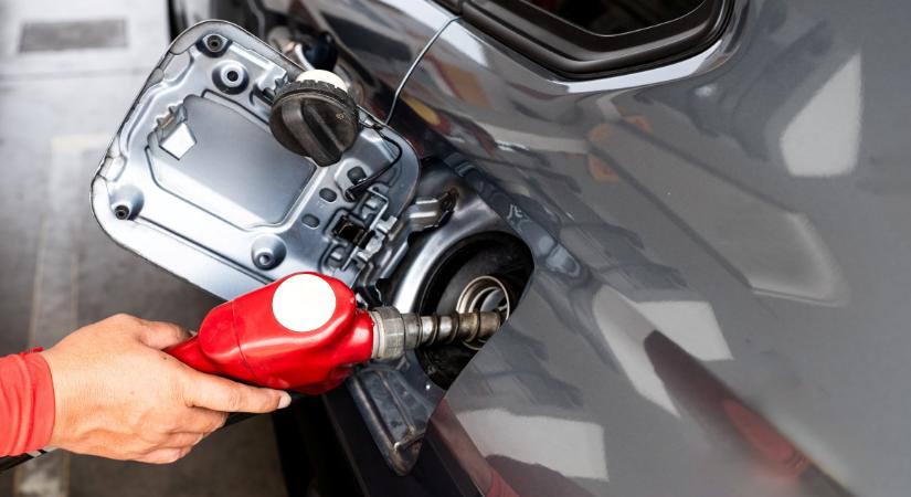 Súlyos hibát követsz el, ha így tankolsz - tönkre is teheted vele a kocsid