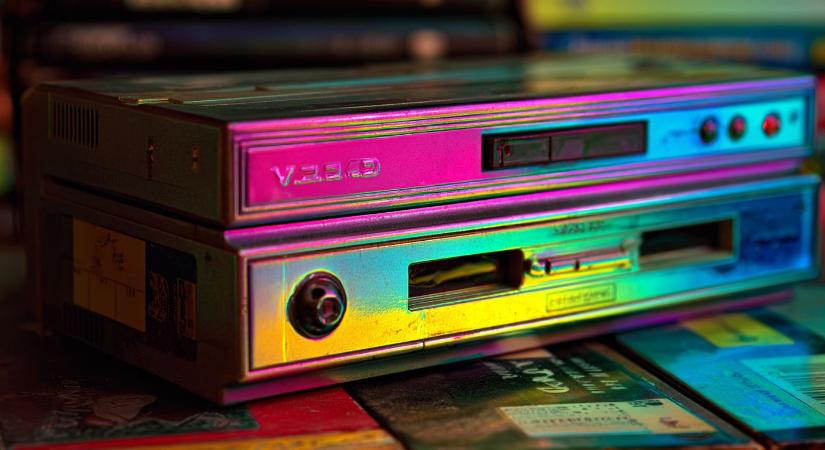 Egekben a videómagnók ára!