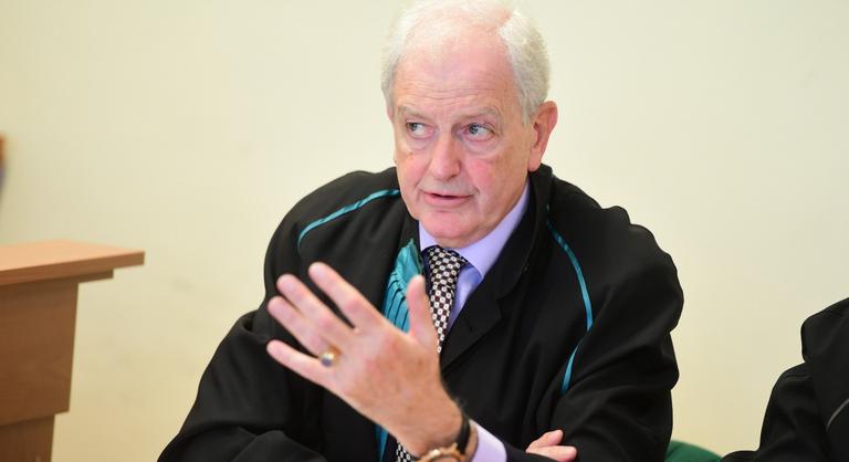 Korábbi igazságügyi miniszter üzent Sulyok Tamáséknak: Önként kellene távozniuk hivatalukból