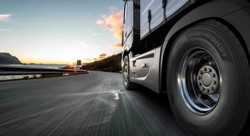 Még az idén megkezdődik a tehergépjármű- és buszabroncsok gyártása a Hankook rácalmási gyárában