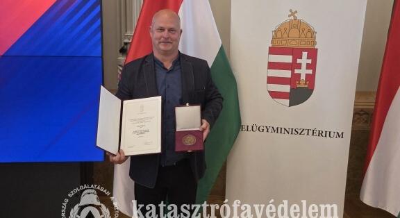 Elismerések, előléptetések a Rendőr- és Tűzoltónap alkalmából