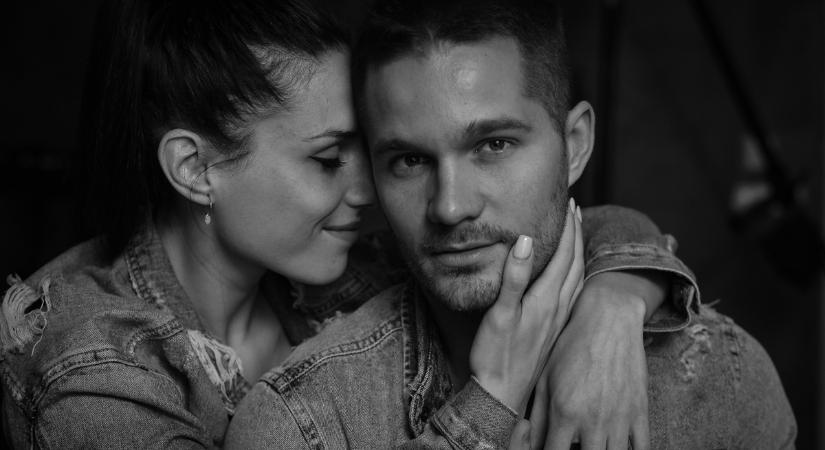 Veréb Tamás és párja is gyászol, egyszerre történt két tragédia: „Rendkívül nehéz időszakon mentünk keresztül”