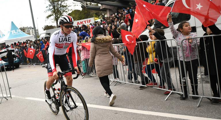 Térdsérüléssel vitték kórházba, egy héten belül meghalt a kolumbiaiak profija