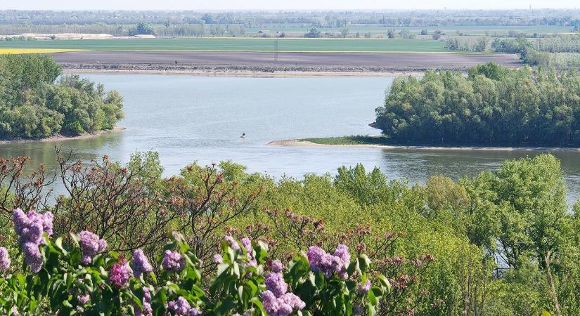 Ismét mínuszba süllyedt a Duna Dunaújvárosnál